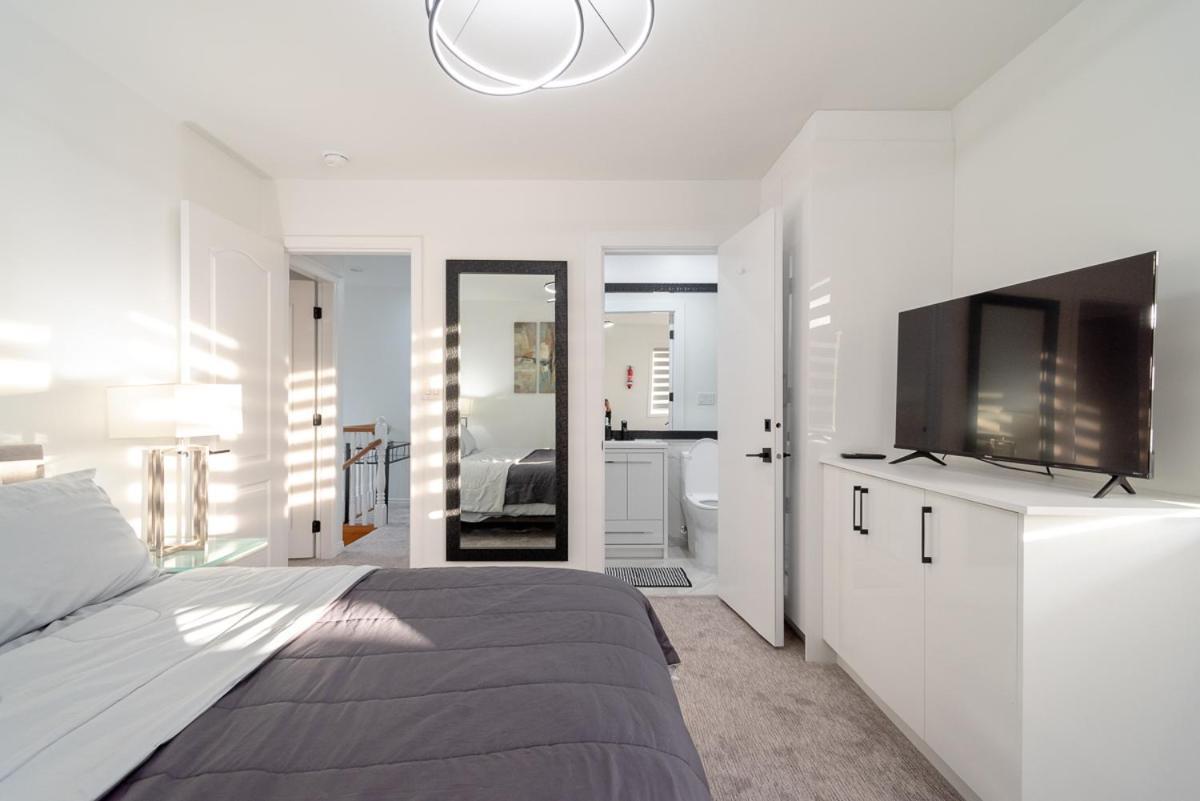 Spacious & Modern By The Beach White Rock Ngoại thất bức ảnh