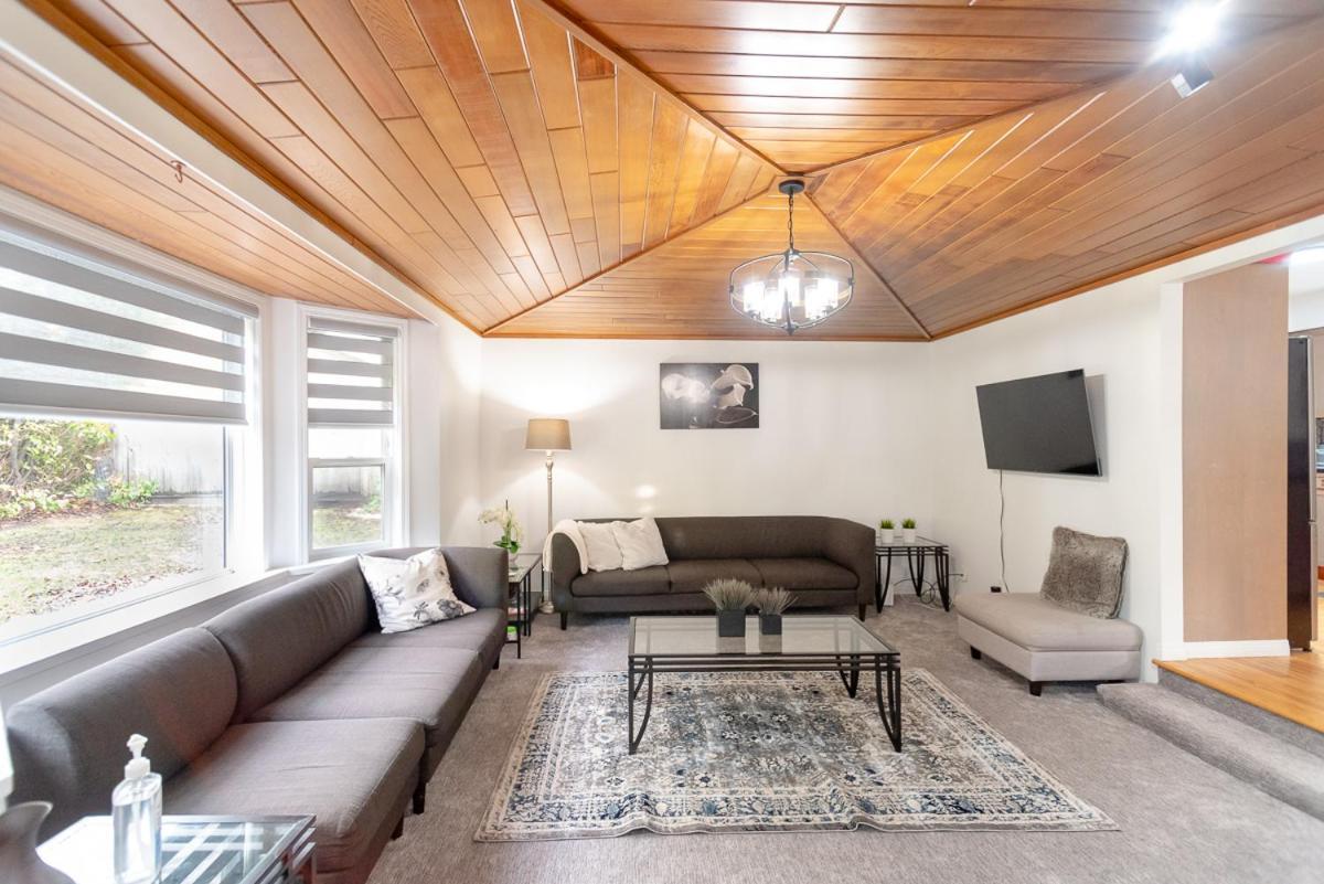 Spacious & Modern By The Beach White Rock Ngoại thất bức ảnh