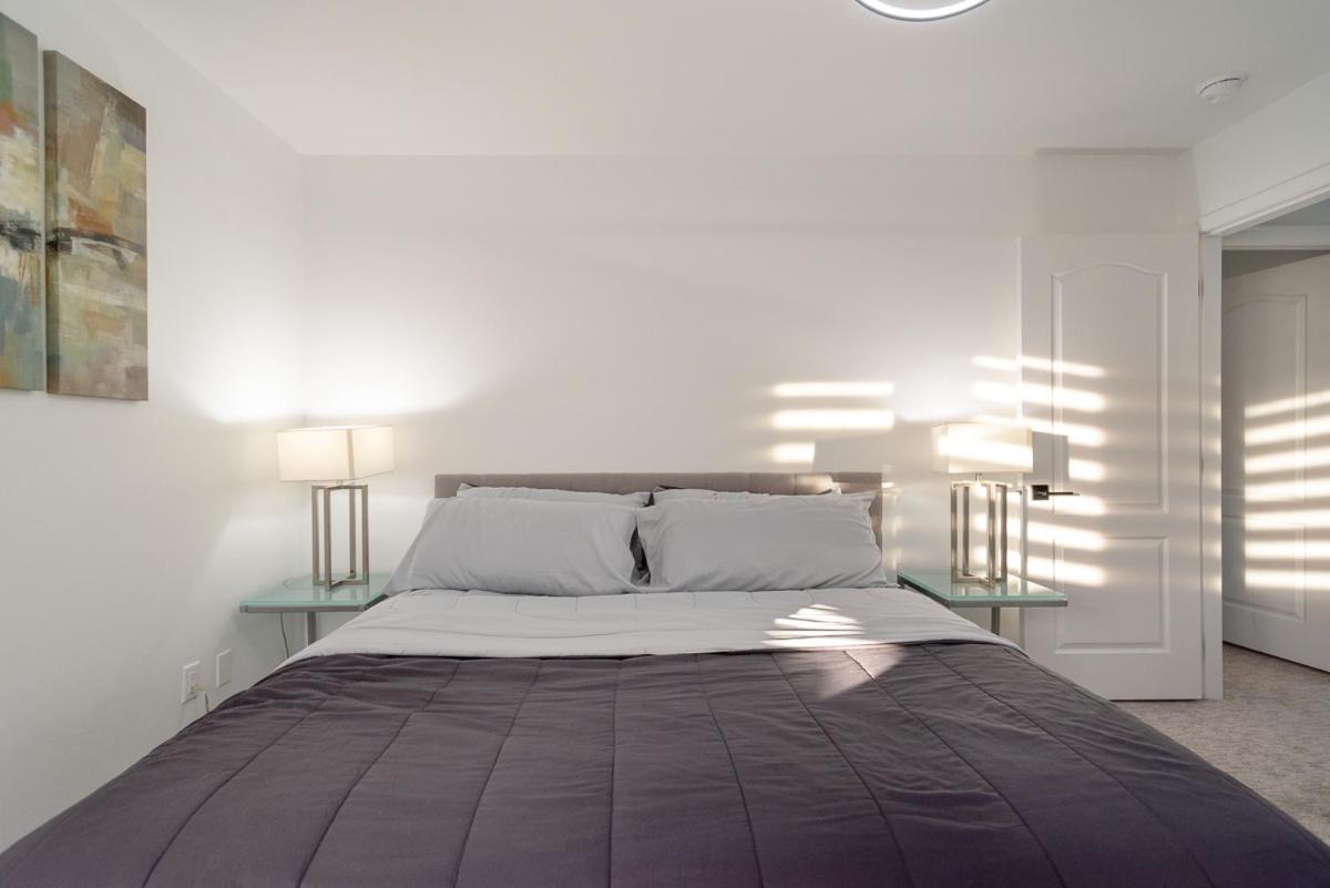 Spacious & Modern By The Beach White Rock Ngoại thất bức ảnh